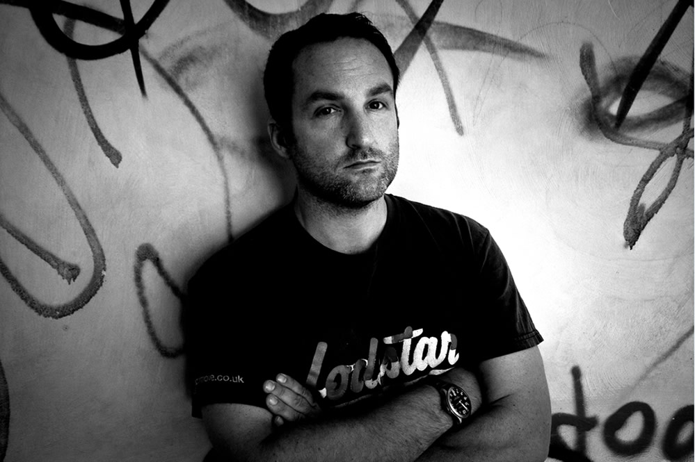 Jason deCairesTaylor