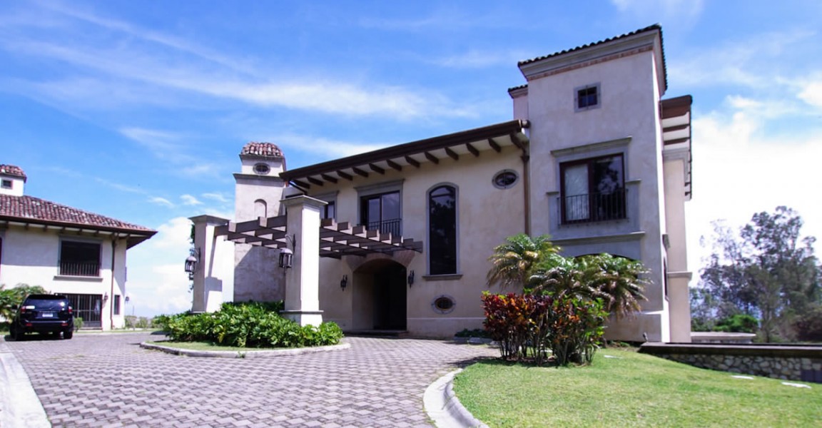 luxury real estate costa rica