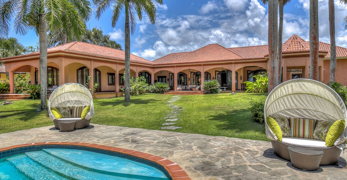 4 Bedroom Beachfront Home for Sale, Sea Horse Ranch, Cabarete