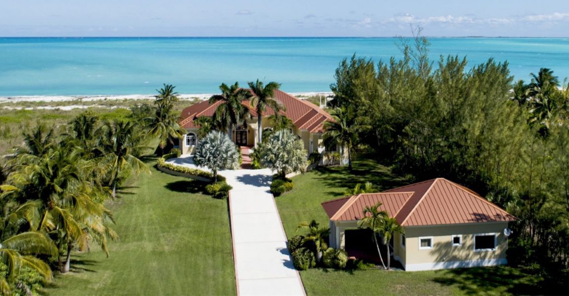 6 Bedroom Beachfront Home for Sale, Treasure Cay, Abaco, Bahamas 7th