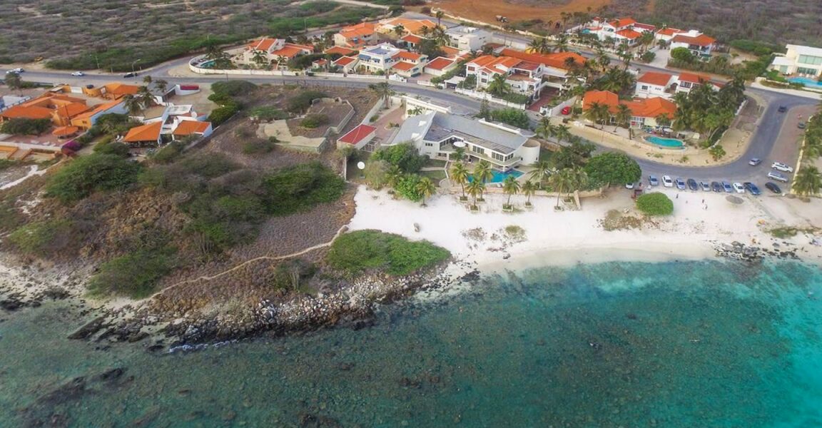 Catalina Beach House And Land Catalina Beach House And Land