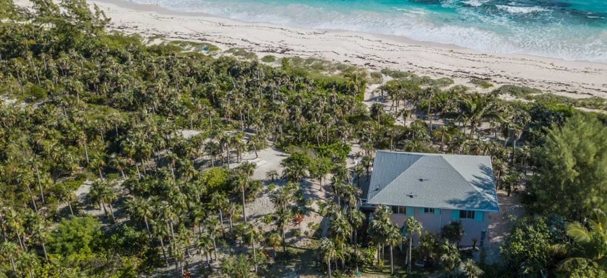 Beach house for sale in Eleuthera, Bahamas