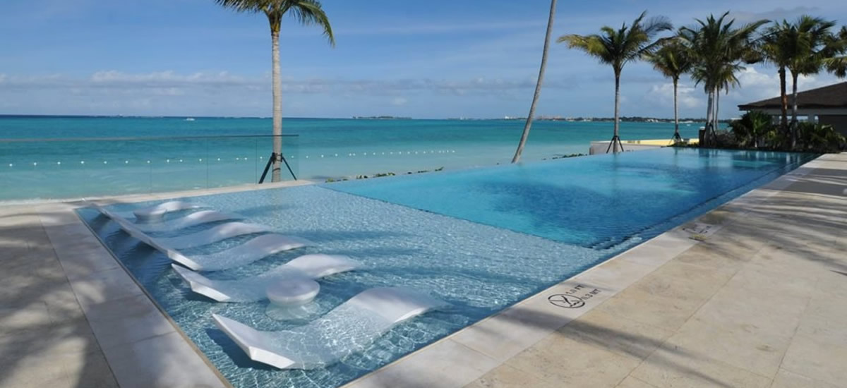 Beachfront apartments for sale in Cable Beach, Bahamas