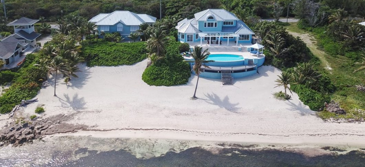 Beachfront estate for sale in Rum Cay, Grand Cayman in the Cayman Islands
