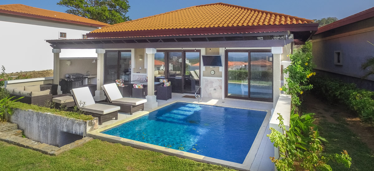 Golf home for sale in Pristine Bay, Roatan