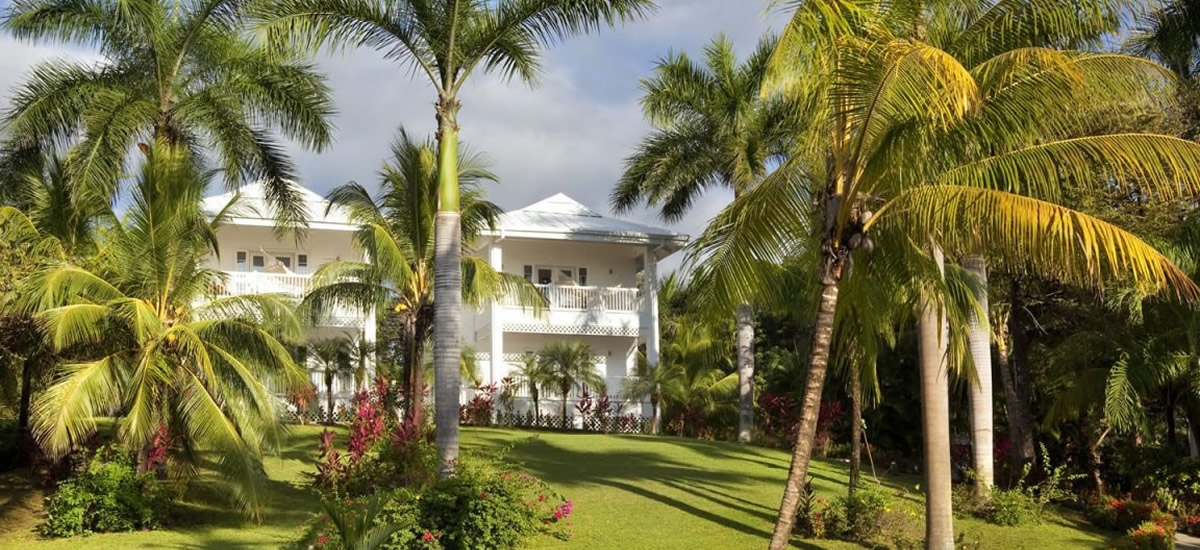 Beachfront hotel for sale in Guanacaste, Costa Rica