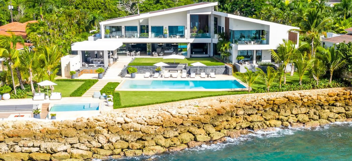 Stunning oceanfront home for sale in Casa de Campo