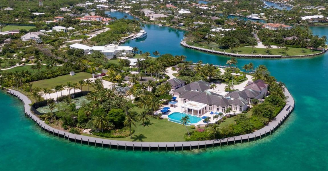 12 Bedroom Luxury Canal Front Home for Sale, Lyford Cay, Bahamas 7th