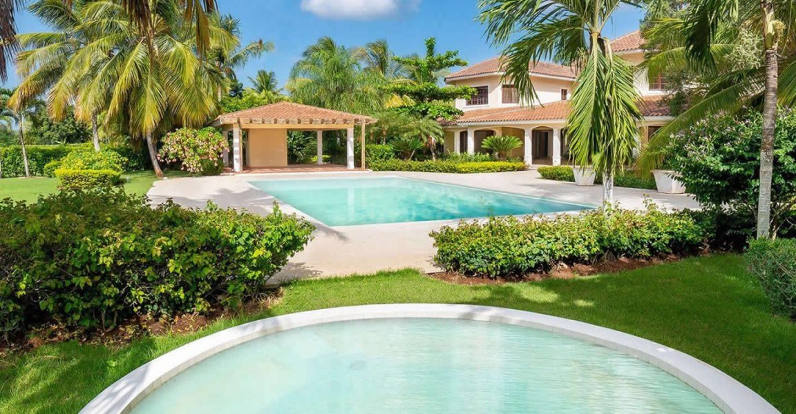 5 Bedroom Villa for Sale, Bahia Chavon, Casa de Campo, Dominican ...