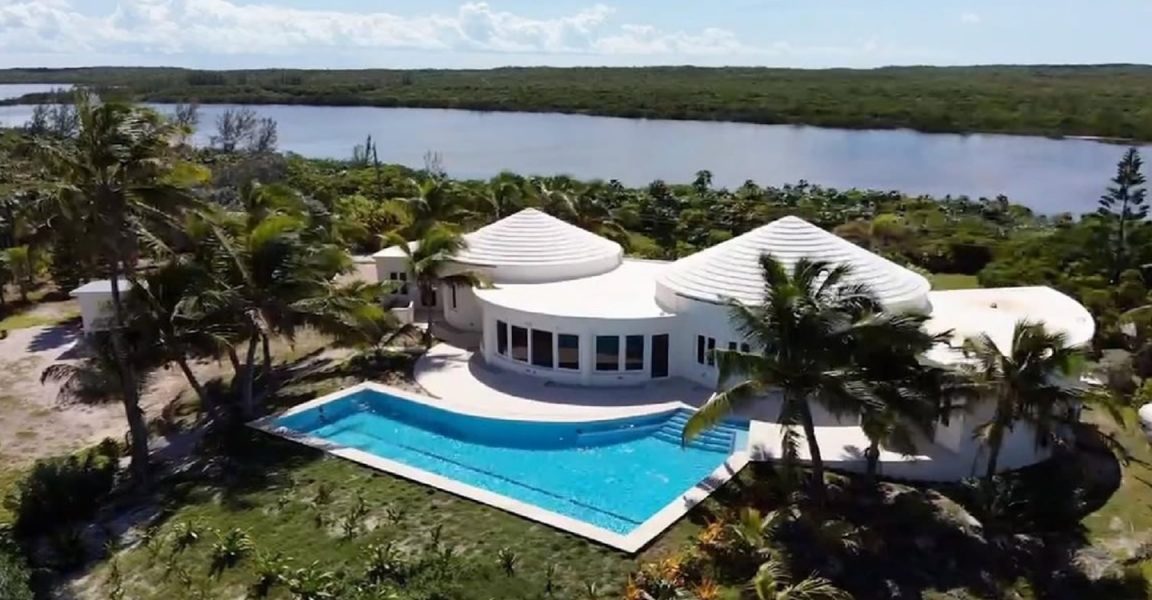 3 Bedroom Beachfront Home for Sale, Double Bay, Eleuthera, Bahamas